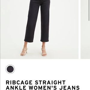 Levi’s Ribcage Straight Ankle